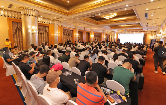 石油、关税与卢布：地缘政治下的能源货币博弈